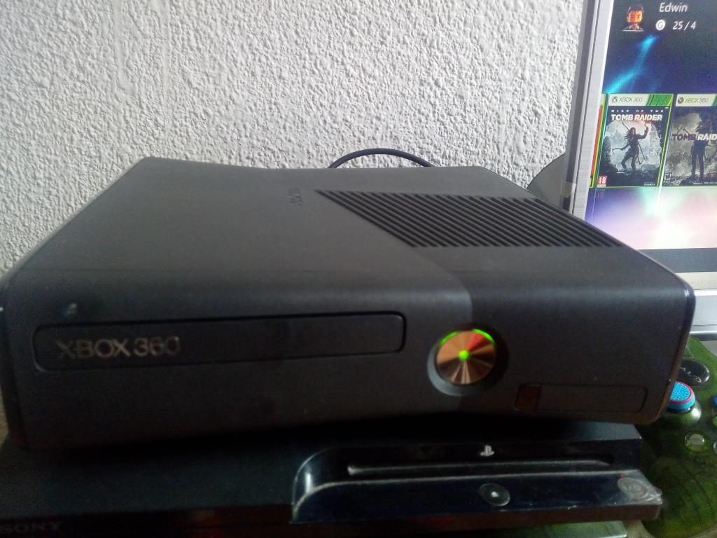 Xbox  Disco Duro 320 Gb 2 Control