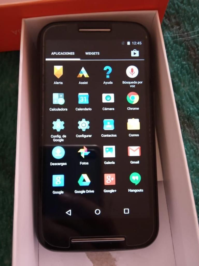 Celular motoE