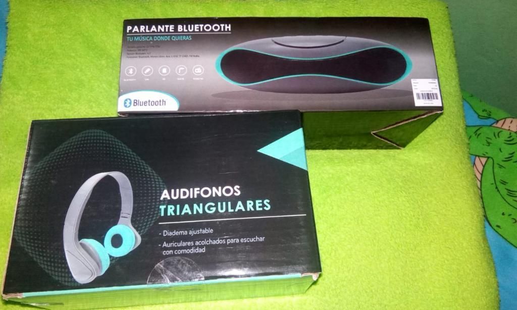Se Vende Parlante Bluetooth con Audífono