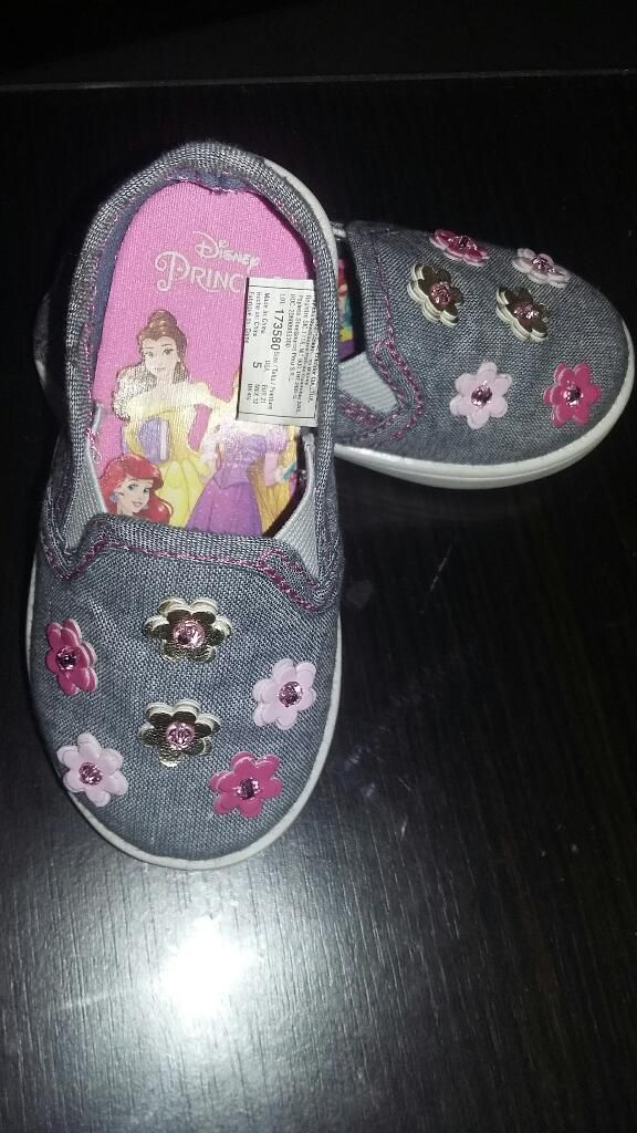 Hermosos Y Nuevos Zapatos Mmarca Disney