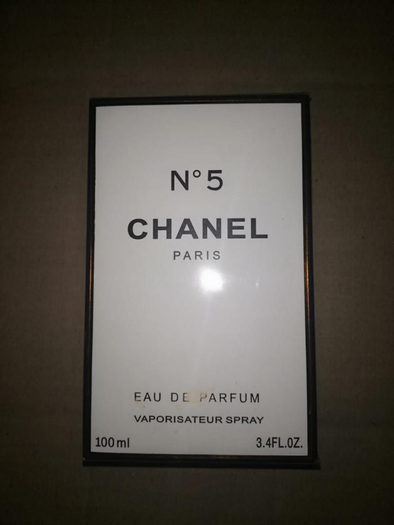 Perfume N 5 Chanel