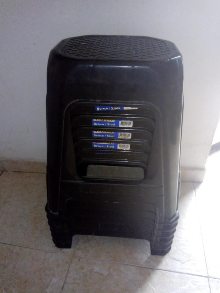 Vendo Banquitos Rimax