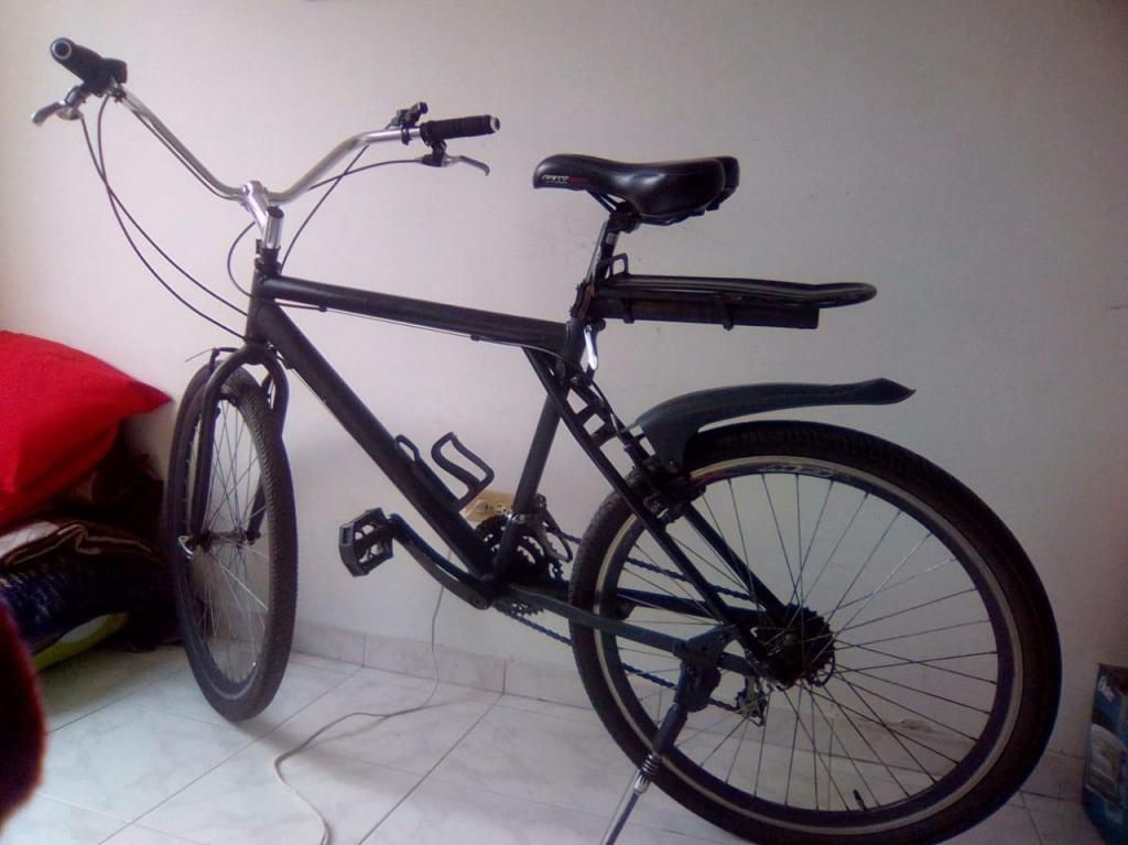 Bicicleta negra