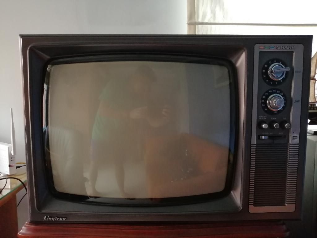 Tv Sharp Antiguo a Color