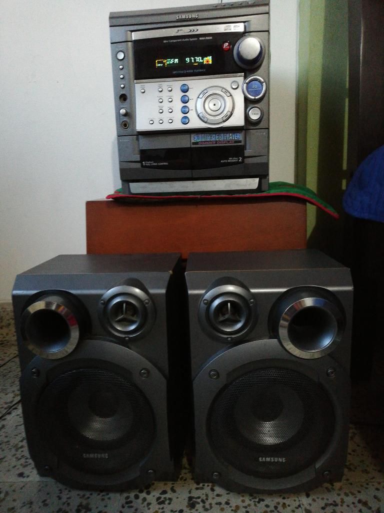 Vendo Equipo de Sonido Samsung