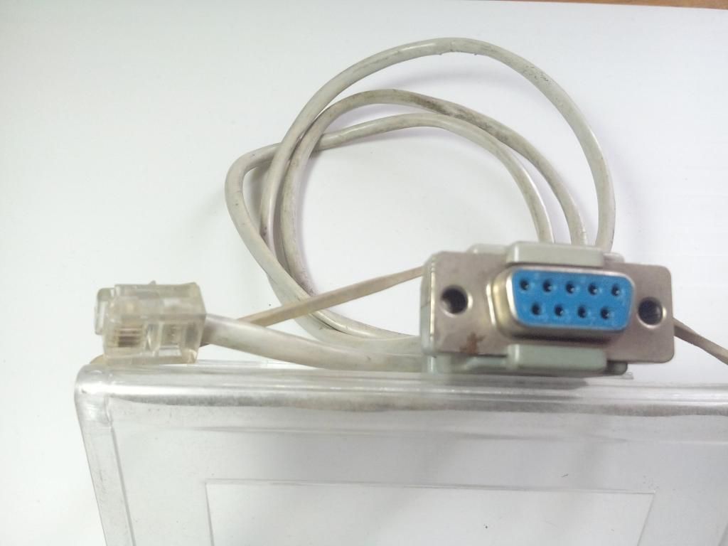 Cables y conectores serial y/o paralelo