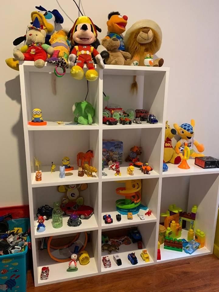 Mueble organizador de juguetes