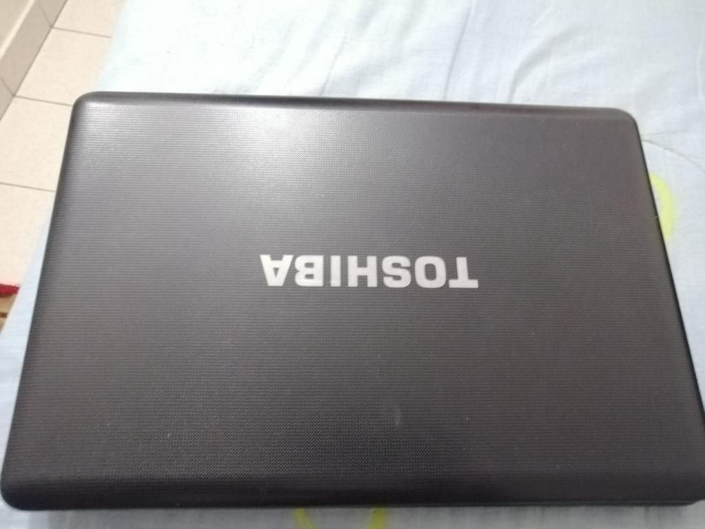 Vendo Portátil Toshiba para Repuestos