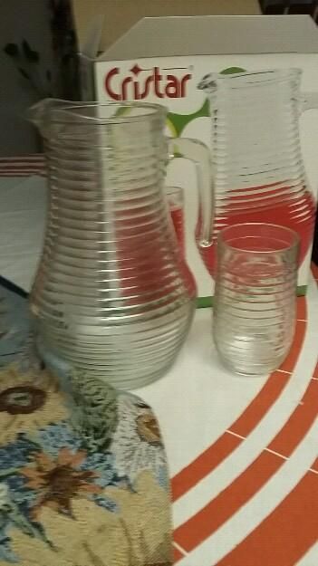 Set de jarra y vasos