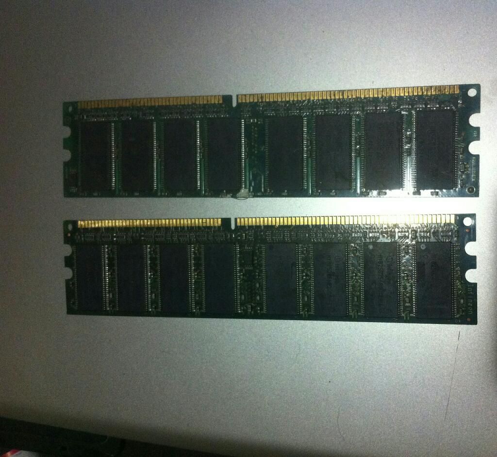2 Memorias para Pc 250gbs Drr3