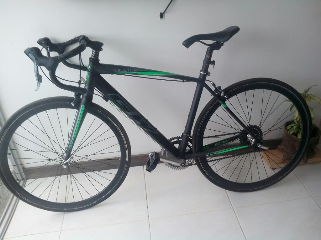 Bicicleta de Ruta Gw en Perfecto Estado