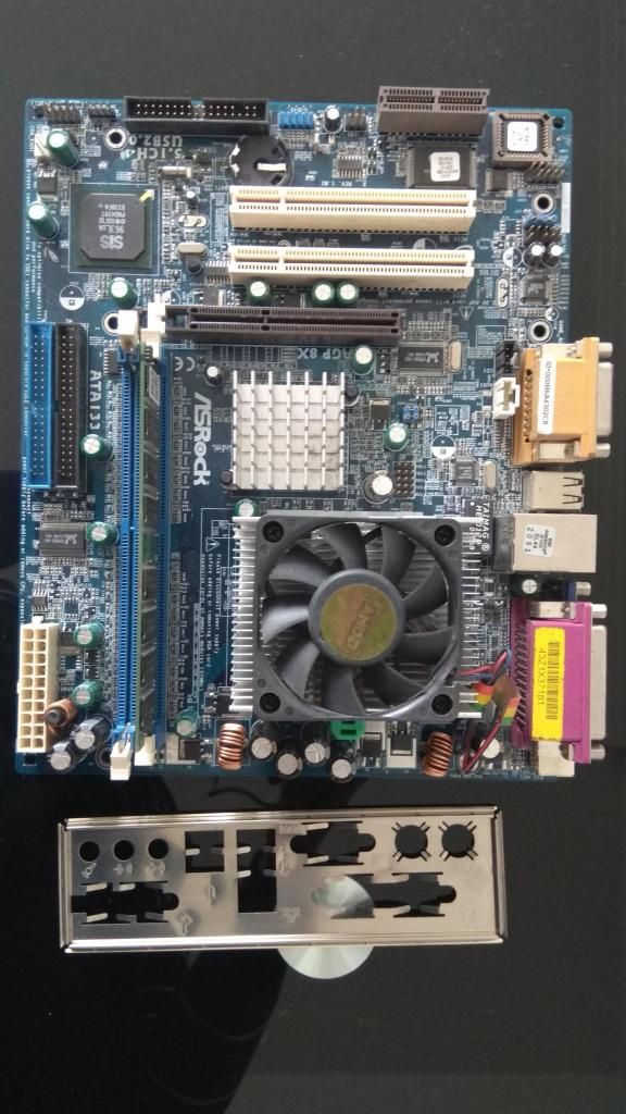 Board Asrock K7S41GX con procesador y ram