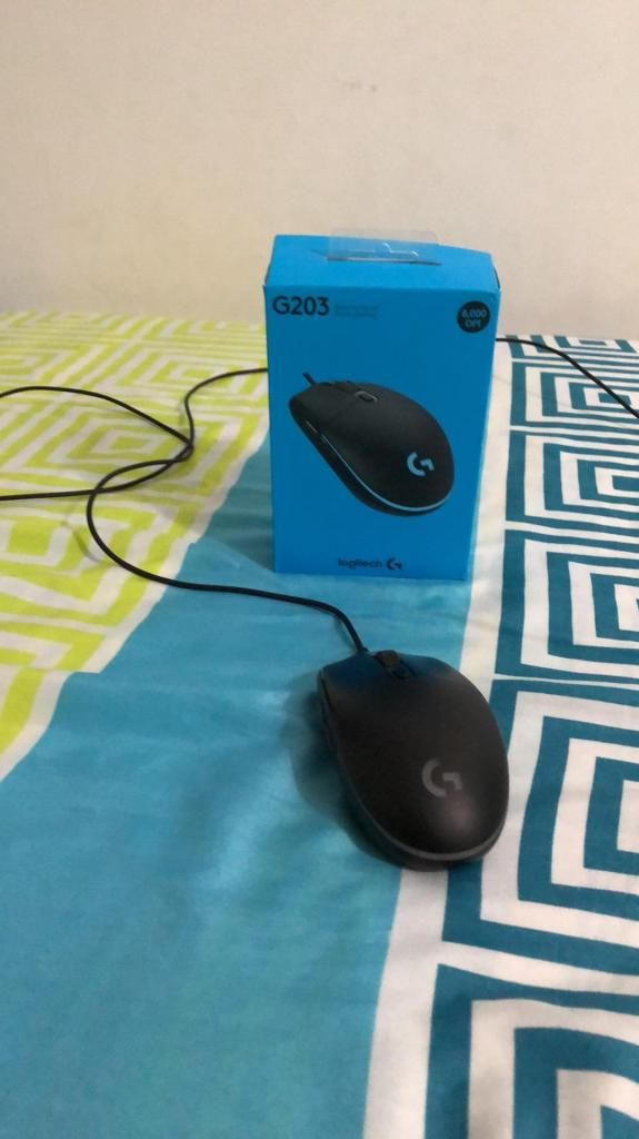 Logitech G203