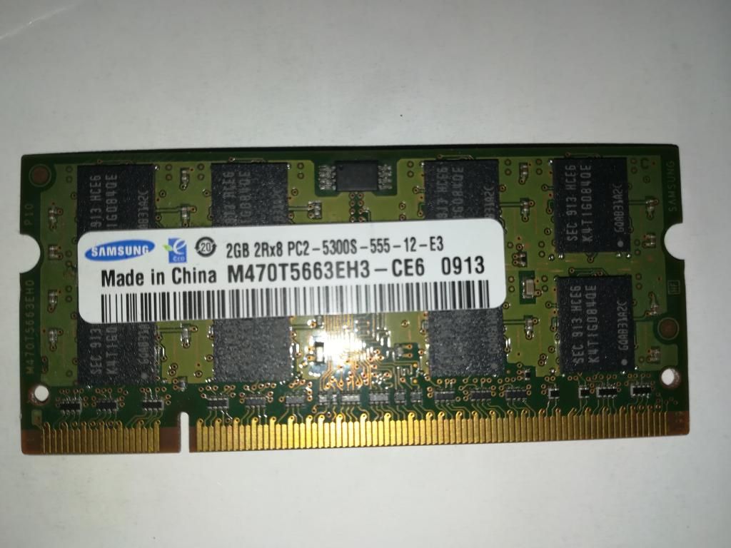 MEMORIA RAM 2GB SAMSUNG 2RX8 PCS 555 E3