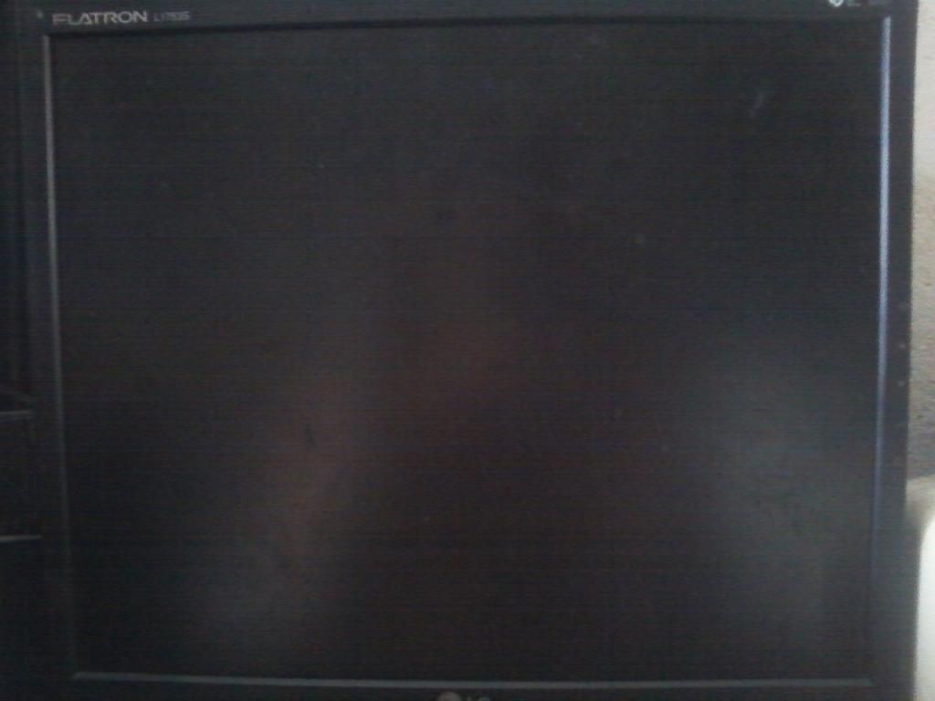 Monitor LCD LG Flatron LS 17''
