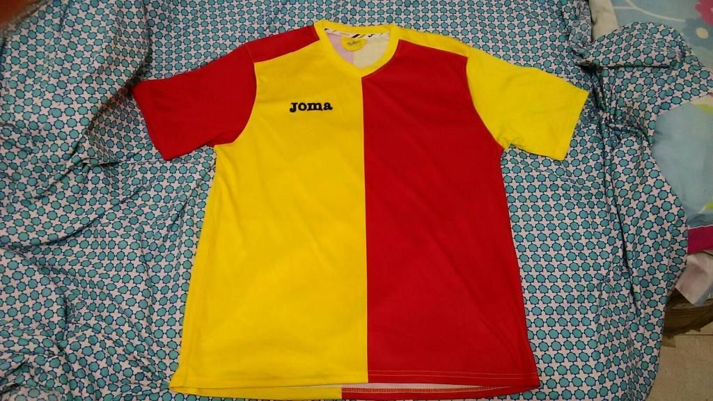 camiseta marca JOMA