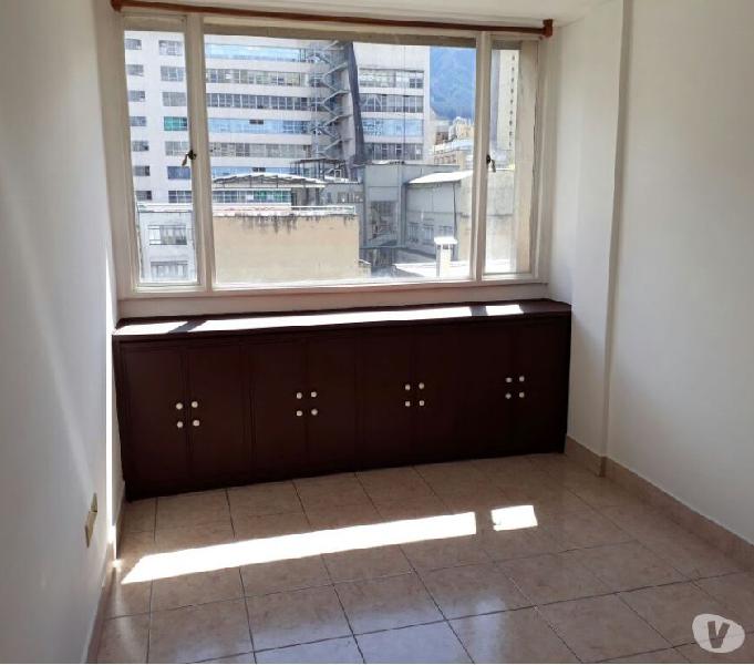 ARRIENDO EXCELENTE APARTAESTUDIO EN EL CENTRO