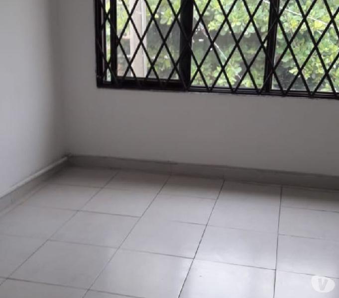 Alquilo Apartaestudio Los Laureles