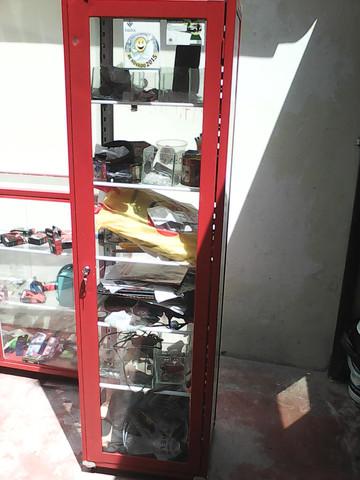 Vendo tres vitrinas como nuevas