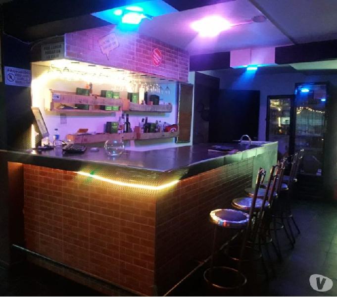 Venta de hermoso Restaurante-Bar