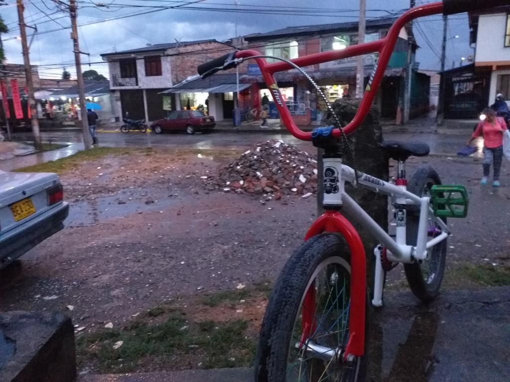 Bicicleta Piraña en Genila Estado