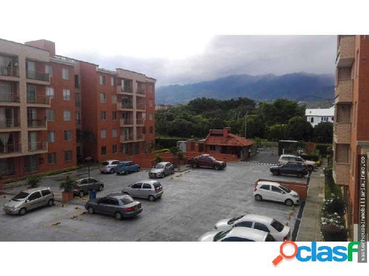 ARRIENDO APARTAMENTO AMOBLADO EN LA HACIENDA,CALI