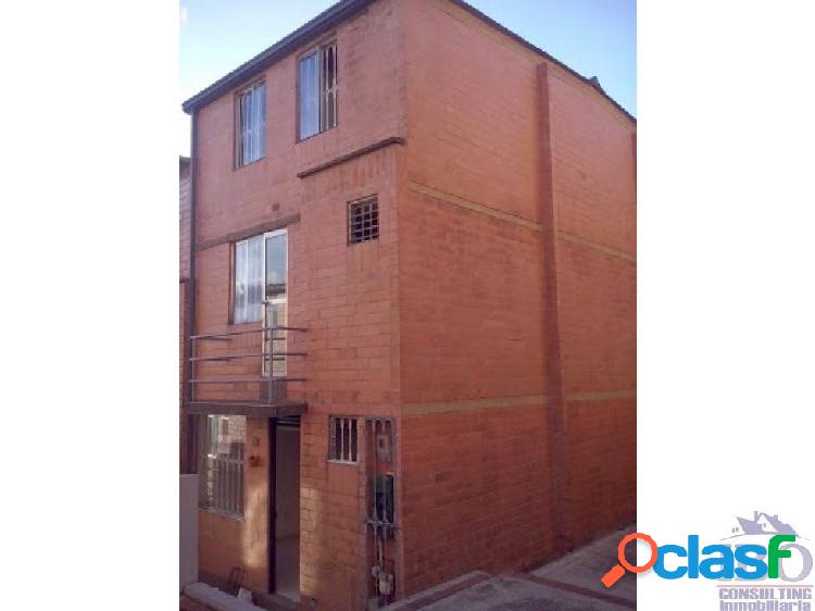 CASA EN VENTA EN SUBA CENTRO