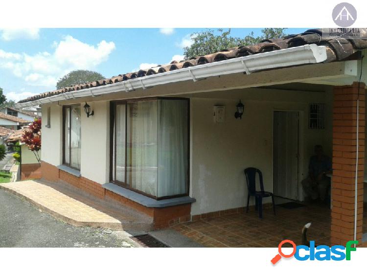 Casa campestre en venta vía el Eden