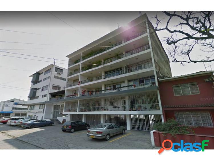 EDIFICIO ESQUINERO EN ALQUILER CL 5 MIRAFLORES