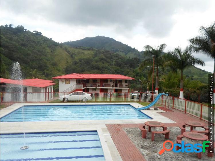FINCA PARA LA VENTA EN NEIRA (CALDAS)