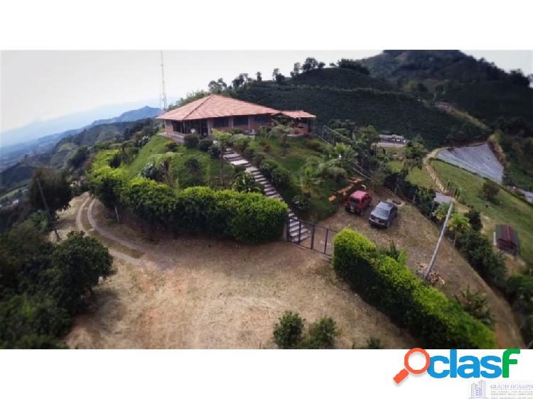 Finca para la venta Las Camelias