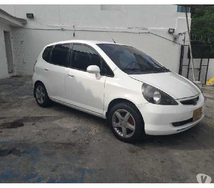 Honda Fit 2005