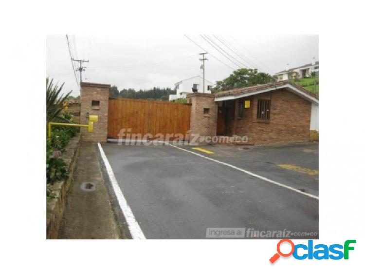 LOTE EN CONJUNTO ALTOS DE YERBA BUENA