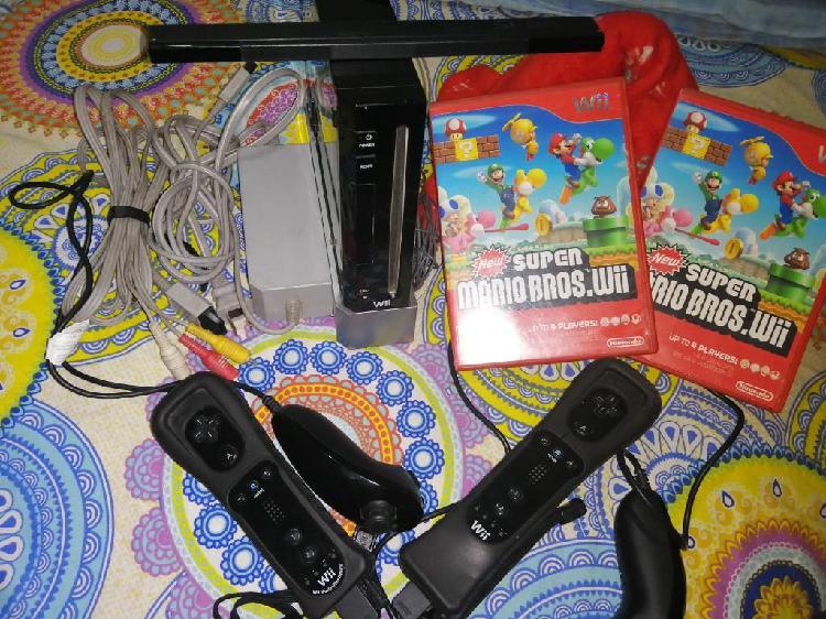 Nintendo Wii con Accesorios Originales