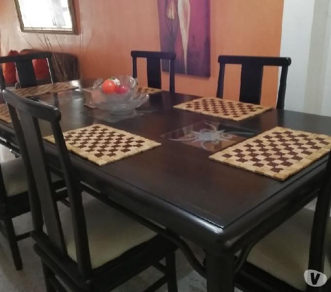 REMATO!!! COMEDOR EN MADERA DE 8 PUESTOS