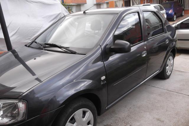 SE VENDE AUTOMOVIL