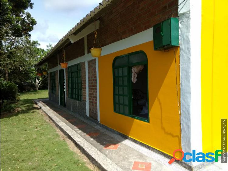 SE VENDE HERMOSA FINCA DE PRODUCCION MONTENEGRO