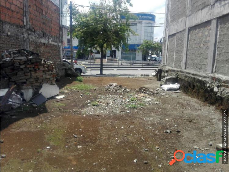 SE VENDE SUPER LOTE AV PRINCIPAL CUBA PEREIRA