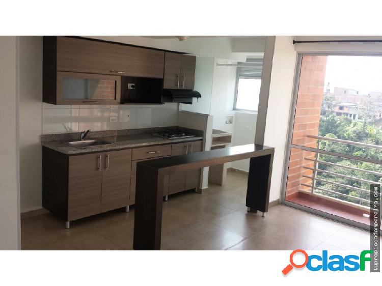 Se vende apartamento 2 hab Corales Pereira