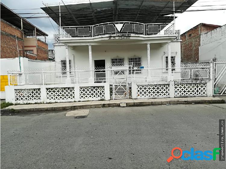 VENDO CASA LOTE EN PALMIRA