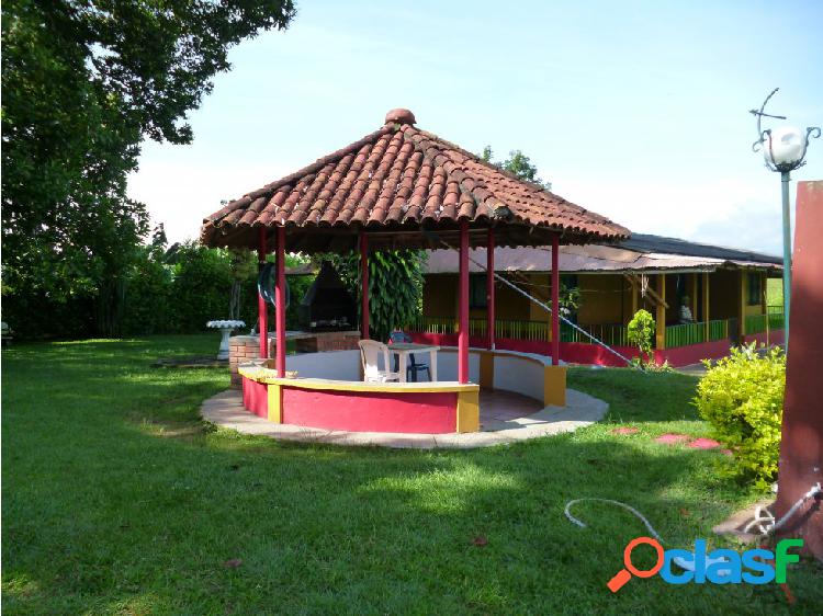 VENTA FINCA PUEBLO TAPAO - QUINDIO