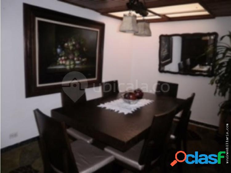 VENTA:CASA CEDRITOS:3H:2B:TRES NIVELES:150M2