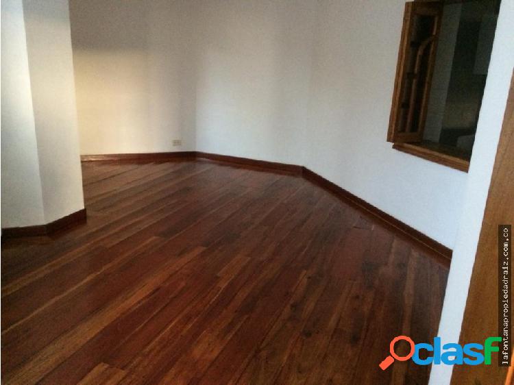 Vende apartaestudio en Milan