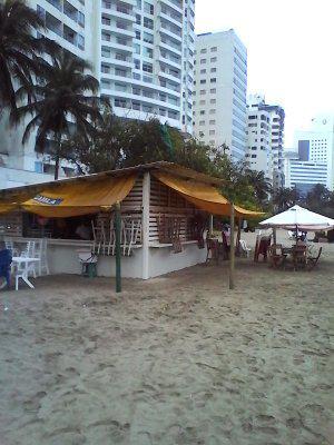 Vendo Local Esquinero de Kiosco En Playa Bocagrande