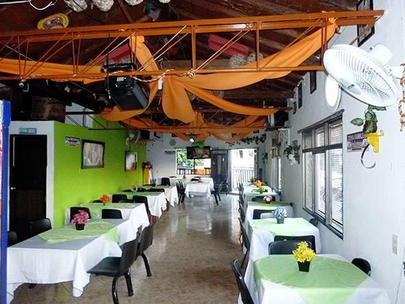 Vendo Restaurante, Bar, Salón Social "Olas de Nuqui"