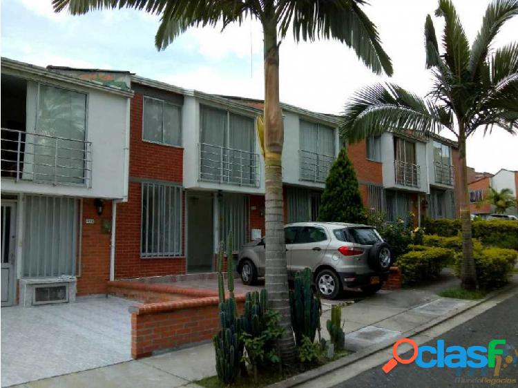 Vendo casa en villa verde pereira