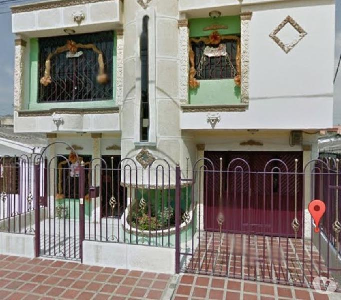 Vendo excelente casa grande de dos pisos Barrio las Palmas