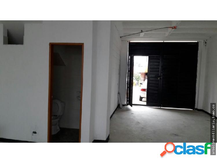 local rentando 2 millones al mes