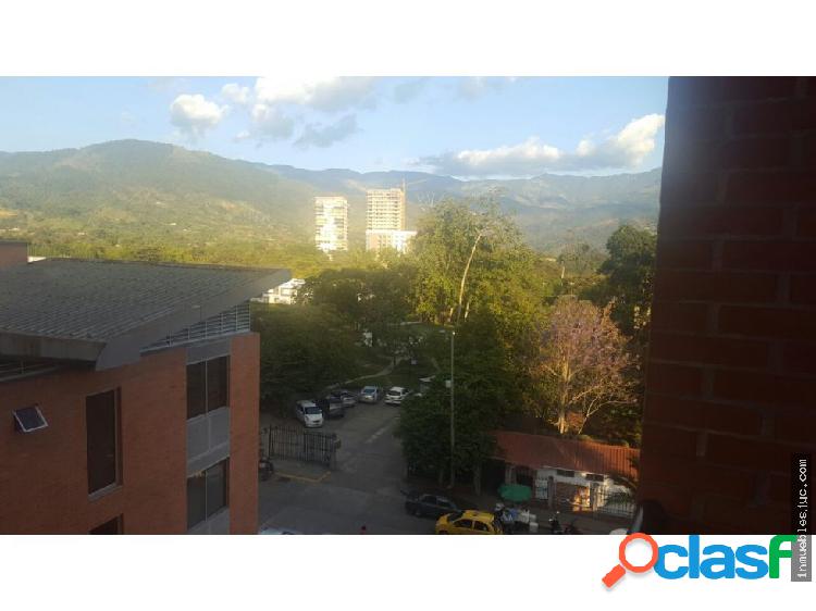 se arrienda apto en el norte de la ciudad