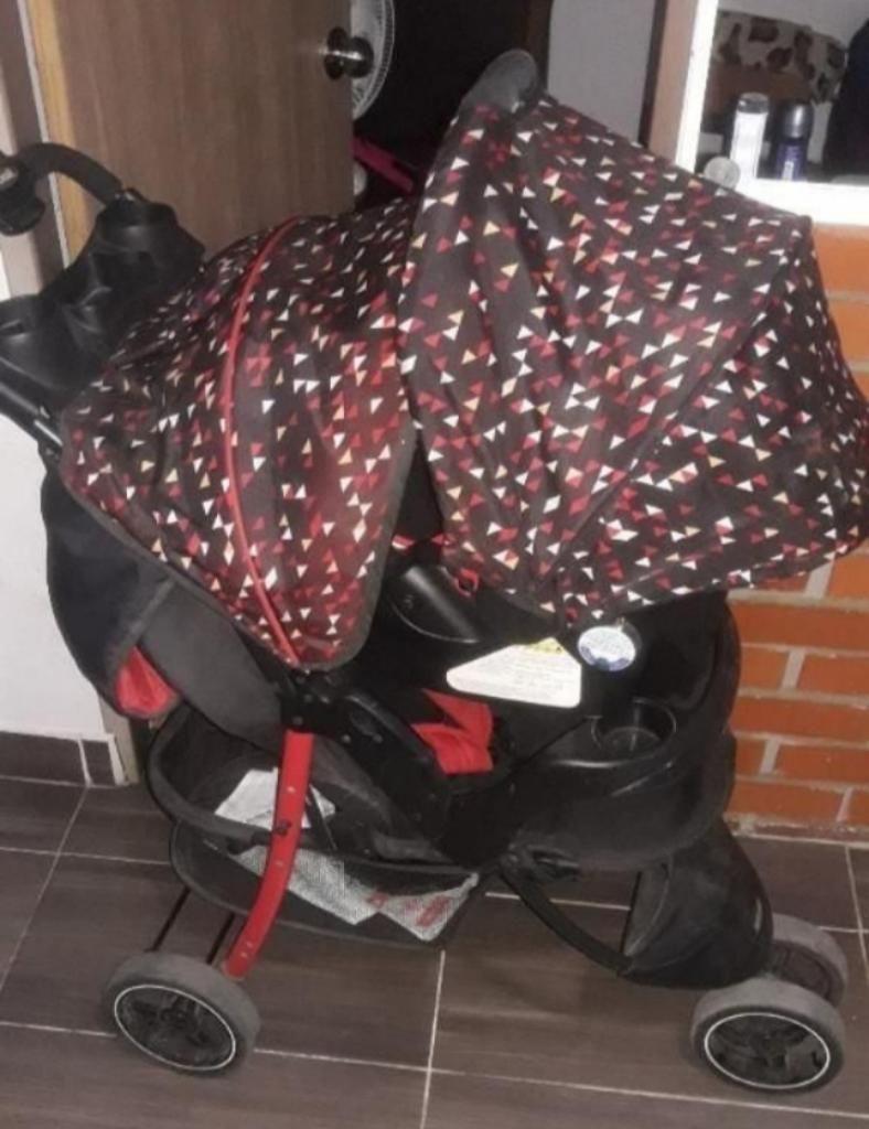 Coche Bebesit con Moises